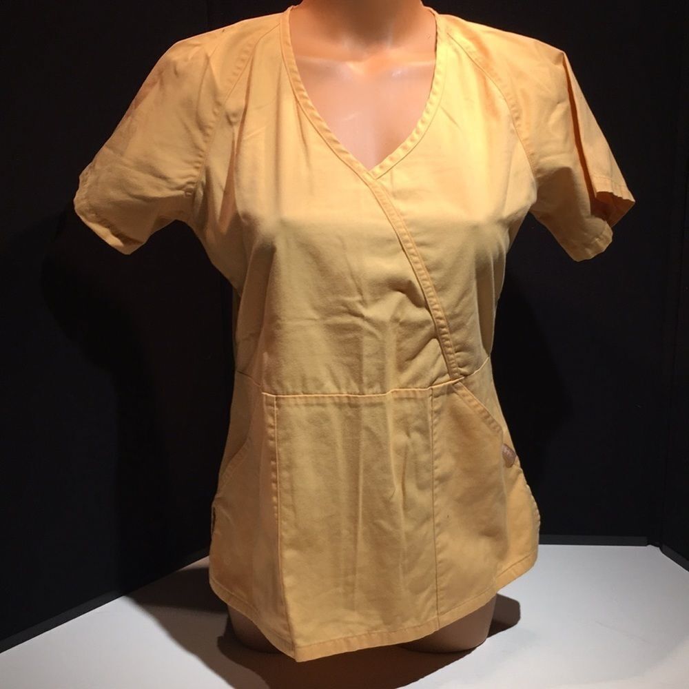 Koi Fitted Scrub Top - Peach Color Size Small